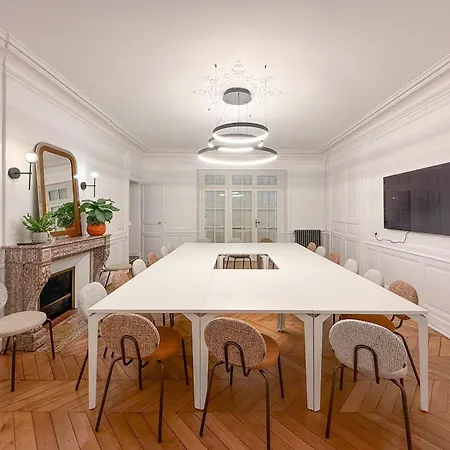 Maison Avec Parking, Proche Centre - 15 Pers. - Fr-1-410-494 * Le Mans