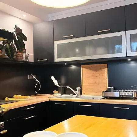 Maison Avec Parking, Proche Centre - 15 Pers. - Fr-1-410-494