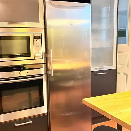 Maison Avec Parking, Proche Centre - 15 Pers. - Fr-1-410-494 *